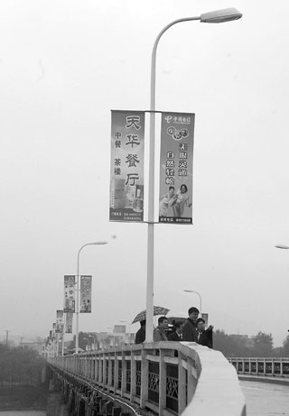 878根路燈桿拍出2055萬元，城市資源再利用的“點(diǎn)金術(shù)”